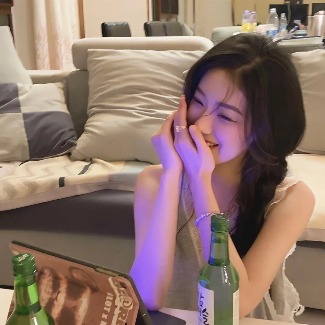 闪婚后！老公装穷装丑装植物人